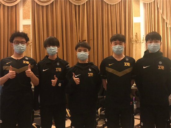 体验PUBG暑期网吧欢乐行活动的精彩瞬间